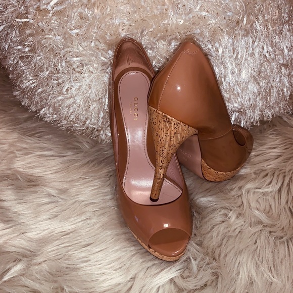 Gucci heels. - Picture 1 of 2